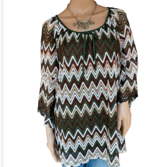 Tacera Bell Sleeved Top - Picture 1 of 5